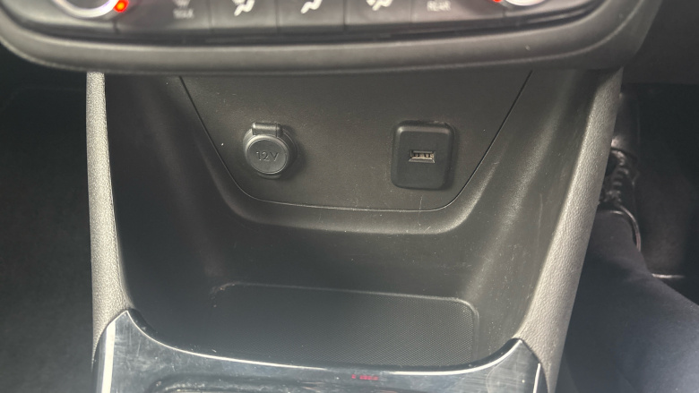 Vauxhall Crossland X 1.2T [110] Griffin 5dr [6 Spd] [Start Stop] Petrol Hatchback